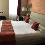 فندق Bis