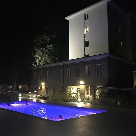 Hotel Bis