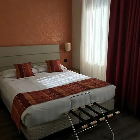 Bis Hotel 4*