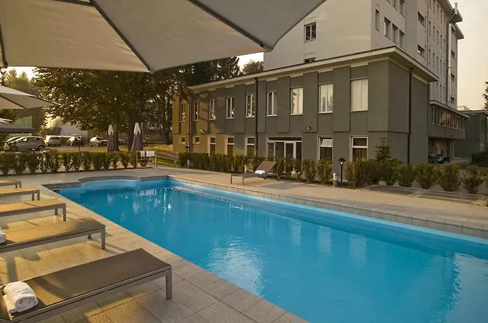 Hotel Bis